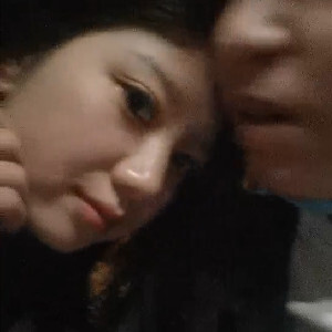 壹次約倆妹子出來玩,送回家路上車上就幹起來,往B壹模壹灘水早就想要了[MP4/703M]