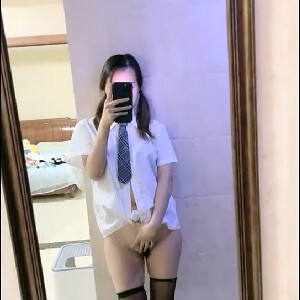 雙馬尾清純JK制服萌妹,挺知心,好多已婚大叔背著媳婦和妹子撩騷再艹媳婦交公糧[MP4/1G]