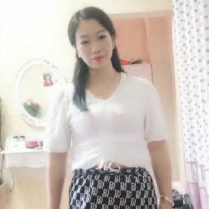 街邊足療按摩店為豐滿熟婦全身精油推拿,拍打肥滿肉體,姐姐妳缺個年輕大J8艹妳[MP4/202M]