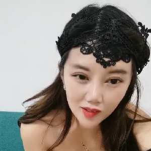 红唇气质黑丝少妇初下海,情趣内衣诱惑大秀,各种道具准备应有尽有[MP4/237M]