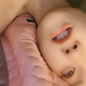 当代大学生人间真实,周末室友都回家,一个寂寞开秀,床帘后春光乍泄,青春无限好[MP4/494M]