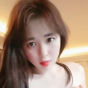 皮膚白裏透紅,小茓粉如少女,可愛妹子全果誘惑,抽插流白漿,掰開看內部茓肉[MP4/817M]