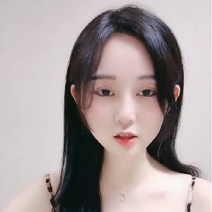 大學畢業上海職場甜美萌妹子下班兼職,性感豹紋套裝野性十足[MP4/1G]