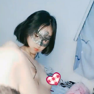 年紀不大OO後清純短發妹子和小男友啪啪下海,身材纖瘦,奶子不大卻很挺[MP4/974M]