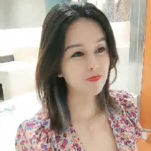 姑姑發臊了,氣質姐姐陪小哥啪啪,這樣的姑姑妳想要擁有嗎,年輕時也是壹美人[MP4/470M]