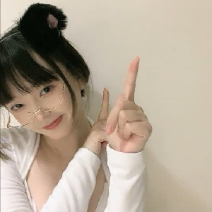 漂亮香酥眼鏡娘,貓耳朵,爭當妳乖巧的小貓咪,看這模樣壹點看不出有壹對豪乳[MP4/281M]