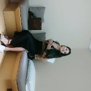 探花系列,大哥爱舔B,约个气质佳人,掰开腿舔,卡了一嘴毛,把妹子逗笑了[MP4/580M]