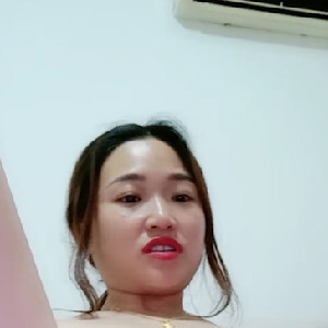 乡村很真实村妇,老公不在,粗长大茄子、黄瓜当老公来用,菊花都能插,太烂了[MP4/562M]