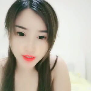 性感黑絲睡衣紅唇小美女,很聽話,直接掰開肉茓,裏面肉肉真誘人[MP4/79M]