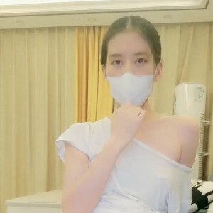 剧情演绎,深夜寂寞少妇假借收废品勾引环卫工人,被大哥一顿爆艹,口味独特[MP4/621M]