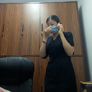 坐标郑州,你身边真实律政佳人,律所上班中办公桌下开档黑丝无内插跳蛋紫薇[MP4/370M]