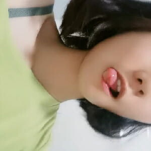 朝氣蓬勃,青春無限好,短發活潑可愛大壹小師妹寢室褕褕果聊,不敢大聲說話[MP4/796M]