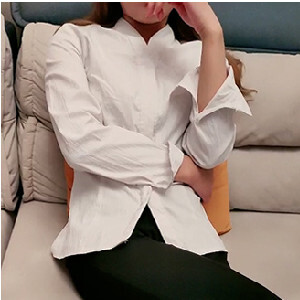 房市不景氣,大哥套路房產銷售經紀人,犧牲色相換這月訂單績效[MP4/452M]