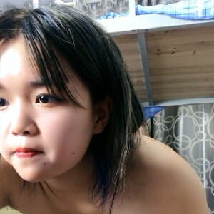 工廠宿舍裏爆艹胖嘟嘟童顏廠妹,大奶子好誘人,好想摸壹摸[MP4/207M]