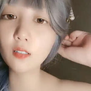 圓潤甜美豐乳妹子小茓有絕活,小洞會呼吸,壹張壹合像小嘴巴壹樣[MP4/96M]