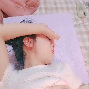 渣男自攝爆艹極品白嫩學生妹馬尾辮小女友,妹子小茓好幹凈,無毛粉嫩[MP4/75M]