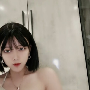 埃及艷後短發氣質美女,女上位快速運動啪啪直響,搞得小哥也情不自禁啊啊叫出來[MP4/1G]