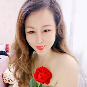 風韻猶存40多歲臊阿姨,在線教育狼友,不要問女人年齡,快來舔姐姐臊茓,呻吟好酥[MP4/537M]