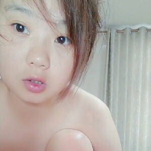 有B不插,插菊花,小茓裏叼壹根煙香煙,快速狂艹菊花,小少婦被開發的不錯[MP4/259M]