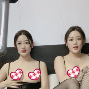 長相韻味氣質壹模壹樣的雙胞胎姐妹齊下海,好家夥以後的老公性福了[MP4/1G]