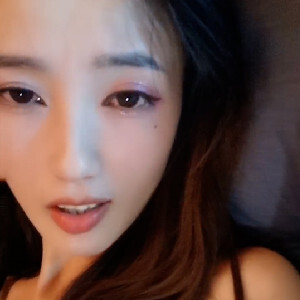 高顏值年輕小情侶啪啪下海,小姐姐網格連體衣好性感,被男友壓在身下抽插[MP4/484M]