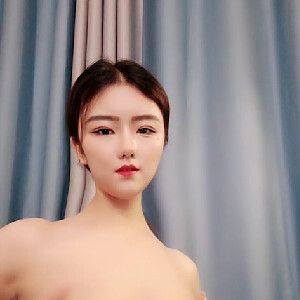 高顏值微胖甜美妹子黑絲網襪被男友無情內射,搞完還要掰開看裏面[MP4/544M]