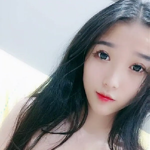 高顏值標準瓜子臉小姐姐,膚白貌美,自己揉搓奶子,又白又大,十分Q彈[MP4/1G]
