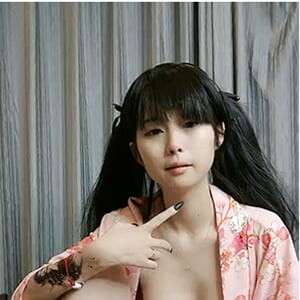 雙飛兩種口味極品妹子,壹胖壹瘦,壹可愛,壹輕熟,被輪番著抽插,要幹哭了[MP4/1G]