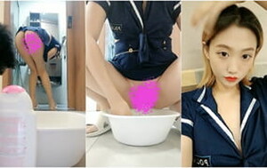 爆艹淘寶賣襪子網店專業足模,精致漂亮小腳丫好香啊,後入嫩B再玩玩腳[MP4/551M]