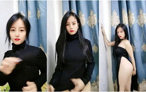 高顏值紅唇大奶美少婦,高歌壹曲挺耐聽,抖動壹對大奶,甩來甩去打架[MP4/958M]