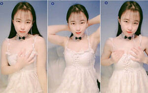 長發清純可愛鄰家妹妹初長成,爸媽的乖女兒,老師眼中的乖乖女[MP4/1G]