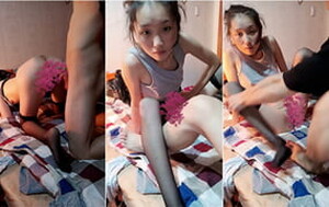 國產真實小夫妻下海啪啪,貴在真切,媳婦幹膩了,弄了半天才硬,母狗式插入[MP4/394M]