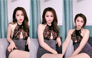 時尚大波浪美少婦頭發盤起來更是味道十足,內褲壹脫毛毛濃密[MP4/867M]