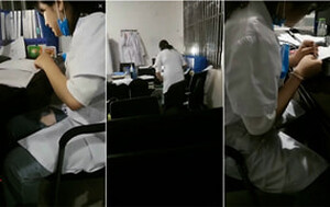 鄉鎮醫療所深夜值夜班勾搭女同事,妹子專心做筆記,趁沒人進宿舍幹壹炮[MP4/778M]