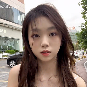 某推調教大神-查小理-母狗調教，戶外、商場、停車場露出啪啪-28V-13.5G