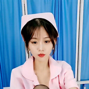 高顏值身材嬌小可愛155CM小姐姐,情趣護士裝誘惑,張開腿自己玩,好誘人[MP4/167M]