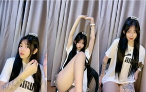 清純漂亮小姐姐有點搞笑,非要才藝展示唱了壹首歌,五音不全,全跑調了,還是看看茓吧[MP4/760M]