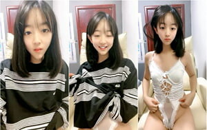 呆萌可愛氣質學生妹,年紀不大,渾身都是青春的味道,嘗試學習如何噴水