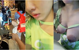 超牛小夫妻戶外電動車騎行,懷孕妻子把奶子掏出來透透風,回家在樓梯間啪啪[MP4/511M]