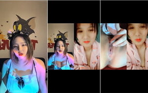 性格敞亮東北小姐姐連麥打榜,輸了露B扣弄壹分鐘,妹子不同意,說了贏了才可以扣