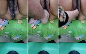 無敵大黑B熟女老阿姨太牛了,又黑又大,手腳全用上,老哥把腳伸進去抽插[MP4/581M]