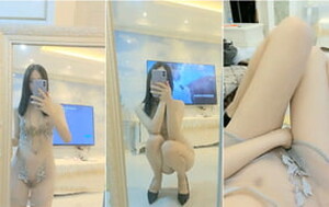 高挑氣質嫩妹剛大學畢業進社會,學生氣還在,和男友壹起下海,女生第壹視角看抽插過程[MP4/647M]