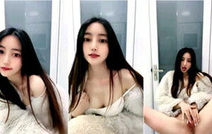 烏黑長發飄飄氣質女神,大眼睛閃晶晶的很有靈氣,沐洱有點黑了[MP4/143M]