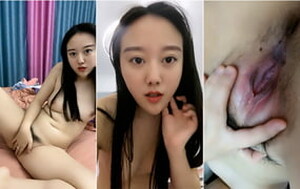 大眼漂亮居家小少婦壹個人在家寂寞撩臊,誘惑撫摸小茓,良家的B貴在真實