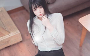 網紅少女-落落Raku-《工作日》主題視圖包-OL制服極致誘惑