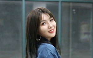 被男友Q群交換資源的妹子系列,17名反差學生妹資源流出,光鮮亮麗下不為人知的另壹面199P+105V