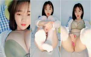 短發氣質溫柔小仙女,身材豐滿十足,掰開嫩鮑看洞穴,裏面粉不粉吖哥哥