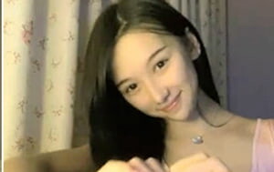 活力四射校花級學生妹，女神也要下海，烏黑秀發青春無限