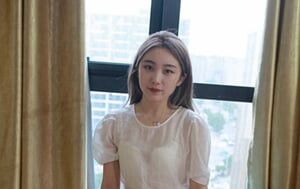 天下沒有免費的午餐,文藝大學生被套路免費拍藝術寫真,看成片效果好,越拍越誇張1248P