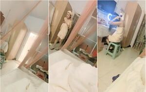 夏日來襲，胖大哥到情婦家褕情，小少婦洗完澡打扮壹番，幹完玩手機